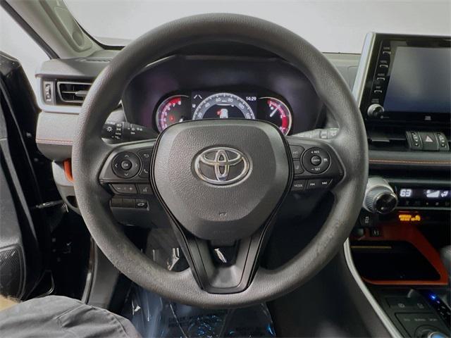 Photo of 2019 White Toyota RAV4