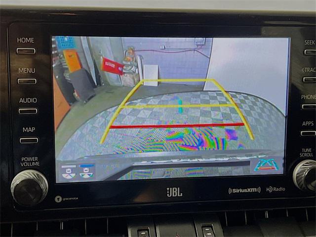 Photo of 2019 White Toyota RAV4