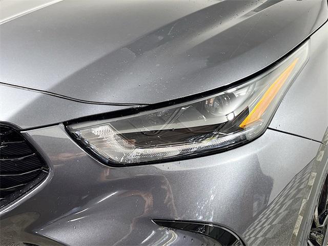 Photo of 2025 Magnetic Gray Metallic Toyota Highlander