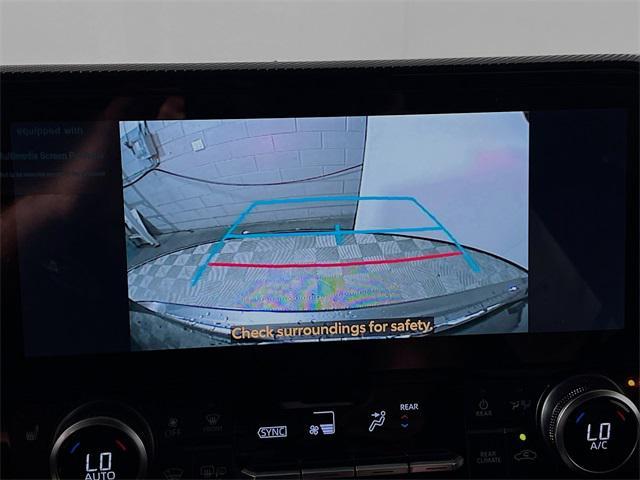 Photo of 2025 Magnetic Gray Metallic Toyota Highlander