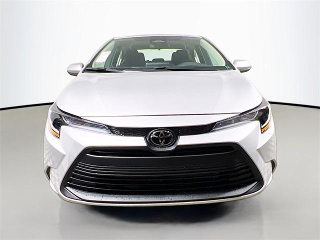 Photo of 2025 Classic Silver Metallic Toyota Corolla