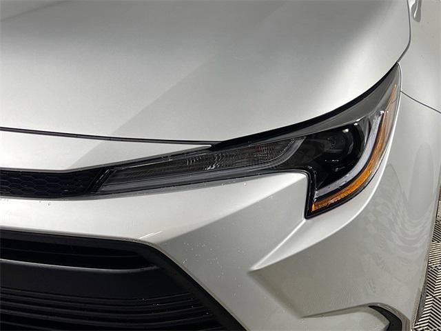 Photo of 2025 Classic Silver Metallic Toyota Corolla