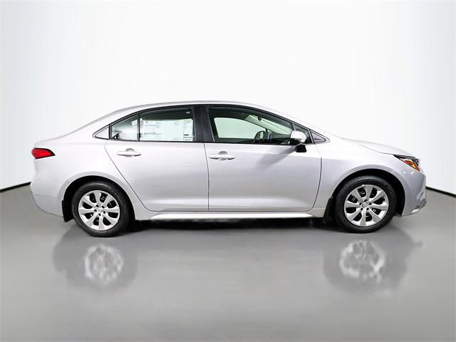 Photo of 2025 Classic Silver Metallic Toyota Corolla