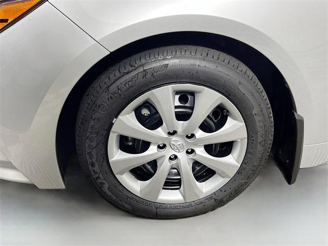 Photo of 2025 Classic Silver Metallic Toyota Corolla