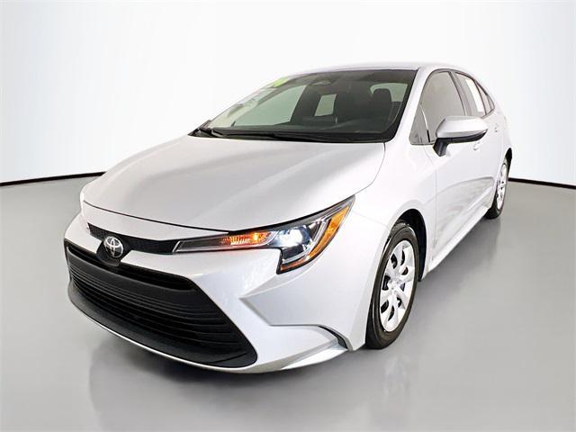 Photo of 2024 Classic Silver Metallic Toyota Corolla