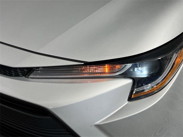 Photo of 2024 Classic Silver Metallic Toyota Corolla