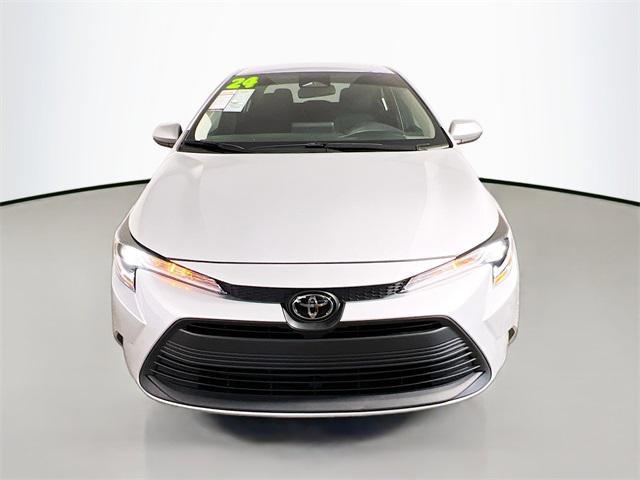 Photo of 2024 Classic Silver Metallic Toyota Corolla