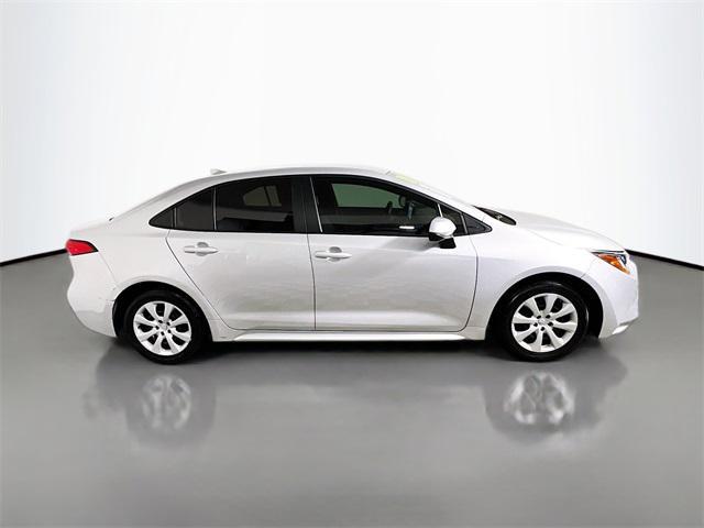 Photo of 2024 Classic Silver Metallic Toyota Corolla