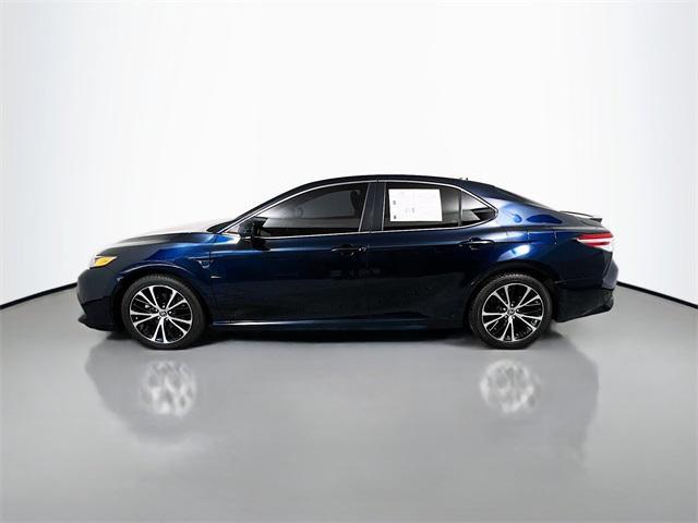 Photo of 2020 Galactic Aqua Mica Toyota Camry
