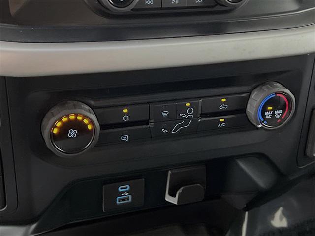 Photo of 2022 Oxford White Ford F-150