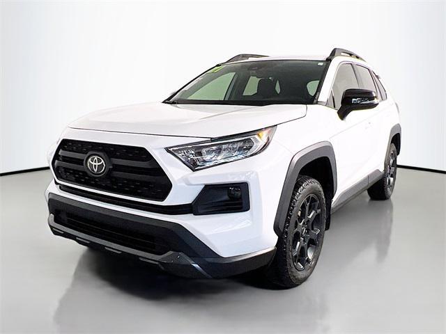 Photo of 2021 Super White Toyota RAV4
