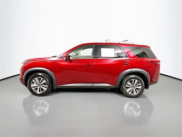 Photo of 2023 Scarlet Ember Tintcoat Nissan Pathfinder