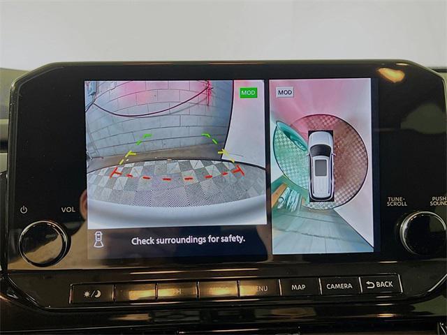 Photo of 2023 Scarlet Ember Tintcoat Nissan Pathfinder