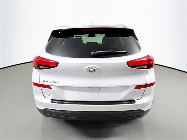 Photo of 2019 Molten Silver Hyundai TUCSON
