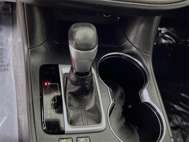 Photo of 2018 Blizzard Pearl Toyota Highlander