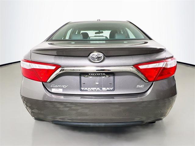 Photo of 2016 Gray Toyota Camry
