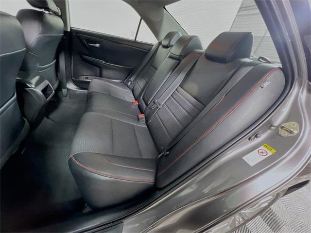 Photo of 2016 Gray Toyota Camry