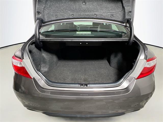 Photo of 2016 Gray Toyota Camry