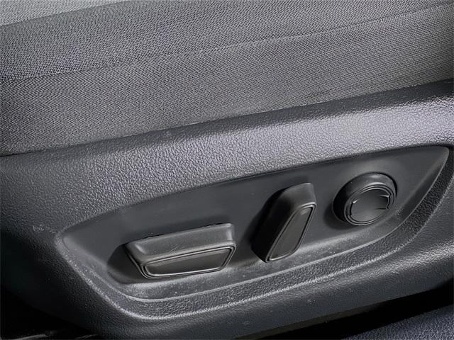 Photo of 2023 Midnight Black Metallic Toyota Camry