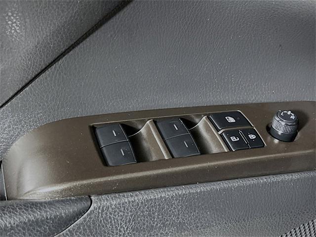 Photo of 2023 Midnight Black Metallic Toyota Camry