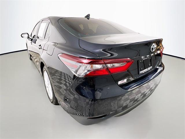 Photo of 2023 Midnight Black Metallic Toyota Camry