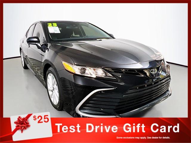Photo of 2023 Midnight Black Metallic Toyota Camry