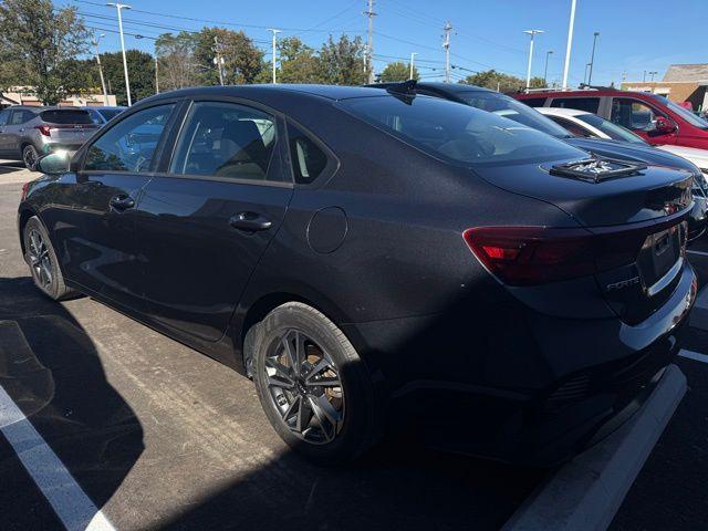 Photo of 2023 Gravity Gray Kia Forte
