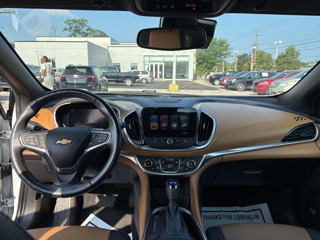 Photo of 2017 Summit White Chevrolet Volt