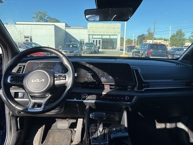 Photo of 2024 Sapphire Blue Kia Sportage