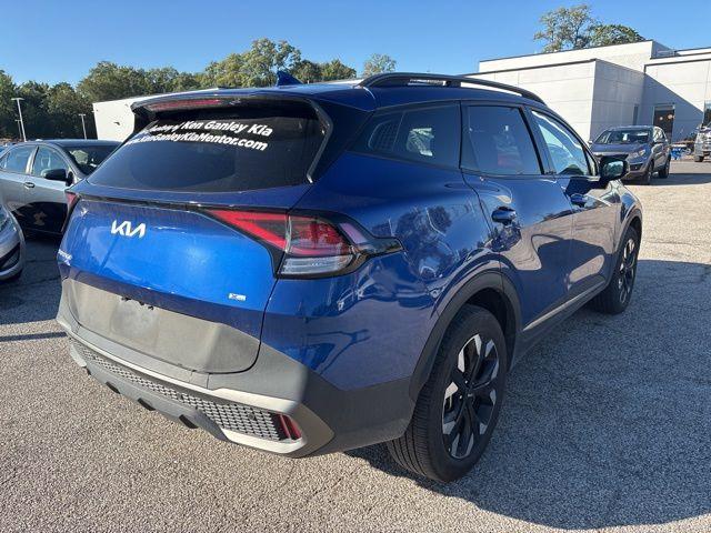 Photo of 2024 Sapphire Blue Kia Sportage