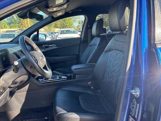Photo of 2024 Sapphire Blue Kia Sportage