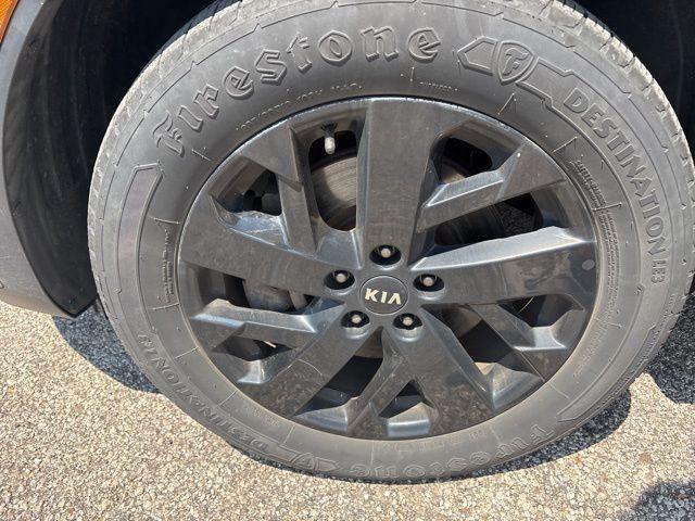 Photo of 2021 Gravity Gray Kia Sorento