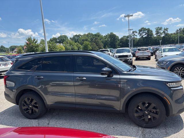 Photo of 2021 Gravity Gray Kia Sorento