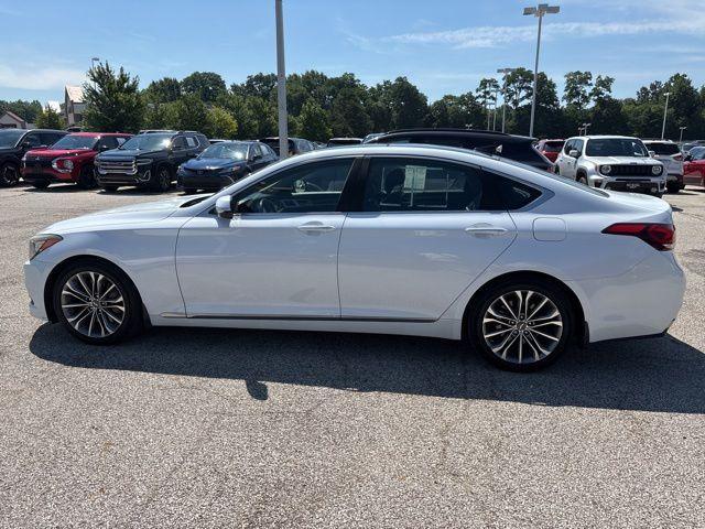 Photo of 2015 Casablanca White Hyundai Genesis