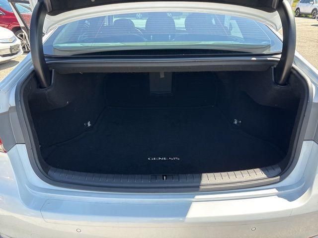 Photo of 2015 Casablanca White Hyundai Genesis