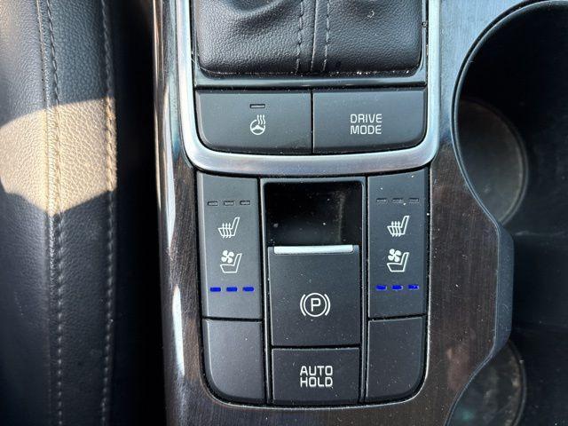 Photo of 2020 Gravity Gray Kia Optima