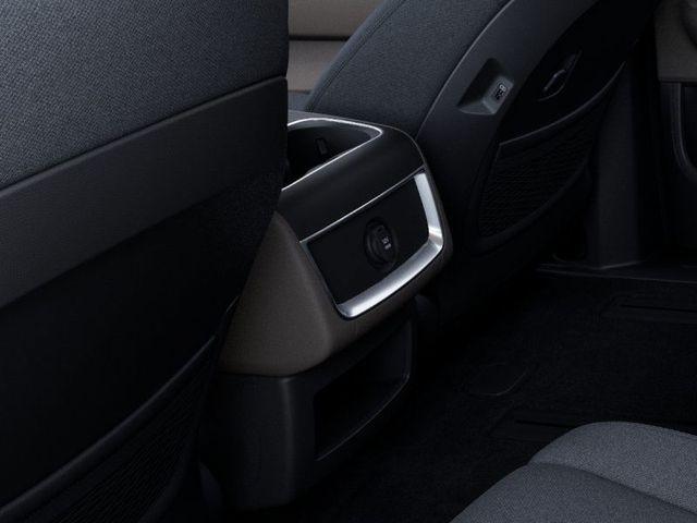 Photo of 2026 Metal Kia Carnival