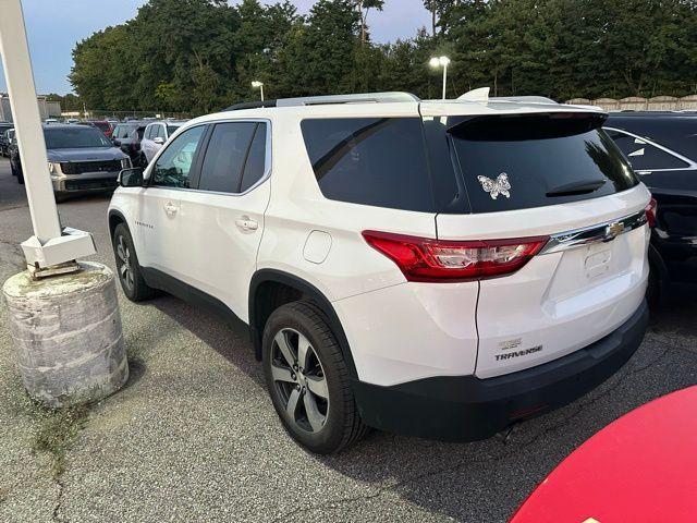 Photo of 2018 Summit White Chevrolet Traverse