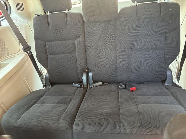 Photo of 2016 Granite Crystal Clearcoat Metallic Dodge Grand Caravan