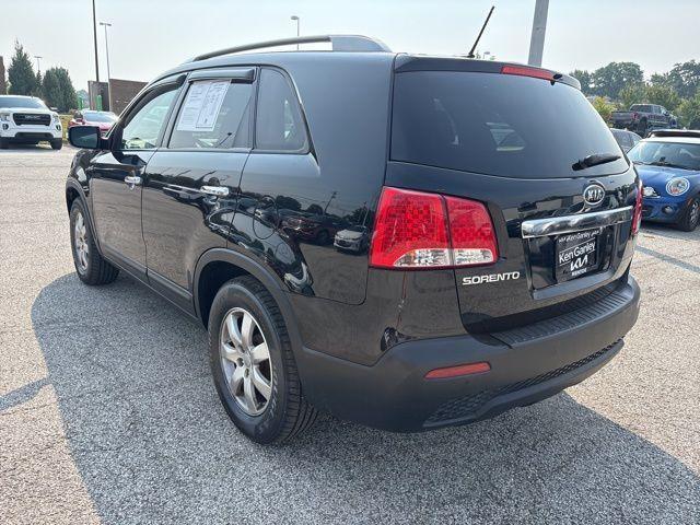 Photo of 2012 Ebony Black Kia Sorento