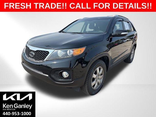 Photo of 2012 Ebony Black Kia Sorento