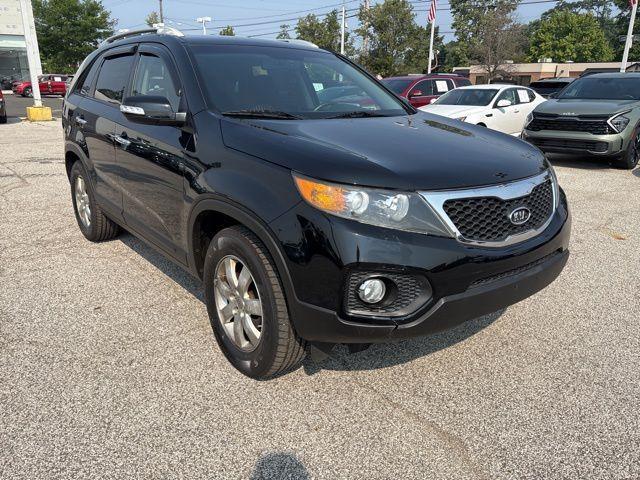 Photo of 2012 Ebony Black Kia Sorento