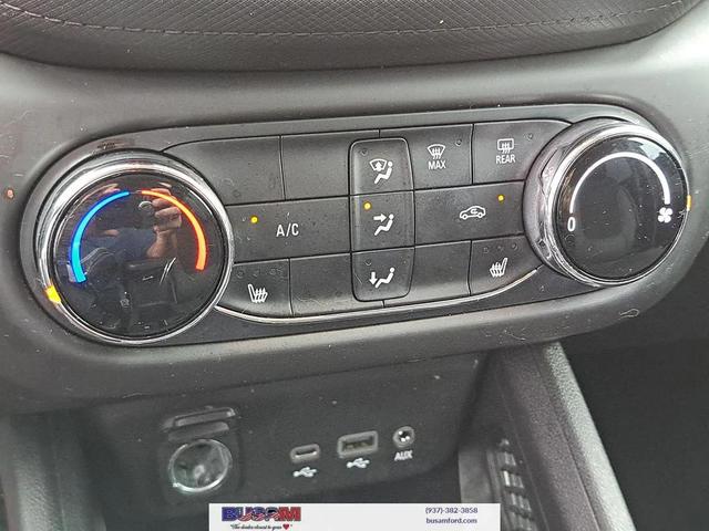 Photo of 2022 Summit White Chevrolet Trailblazer