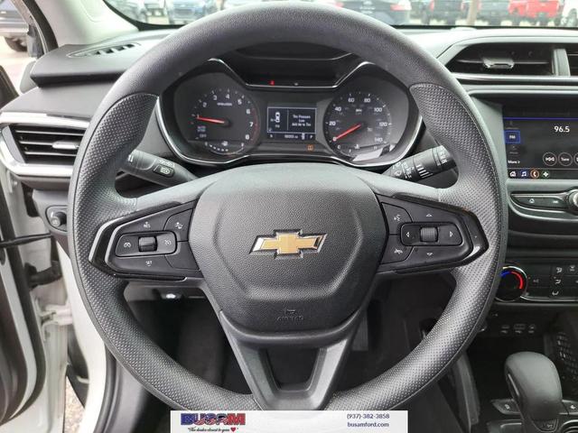 Photo of 2022 Summit White Chevrolet Trailblazer