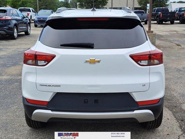 Photo of 2022 Summit White Chevrolet Trailblazer