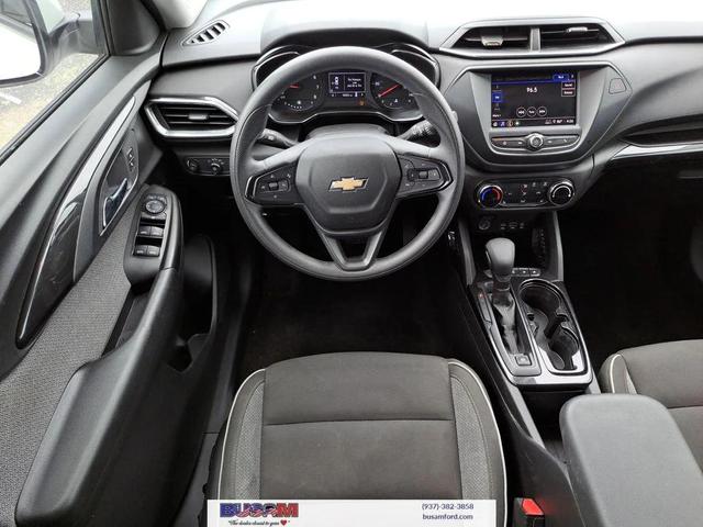 Photo of 2022 Summit White Chevrolet Trailblazer