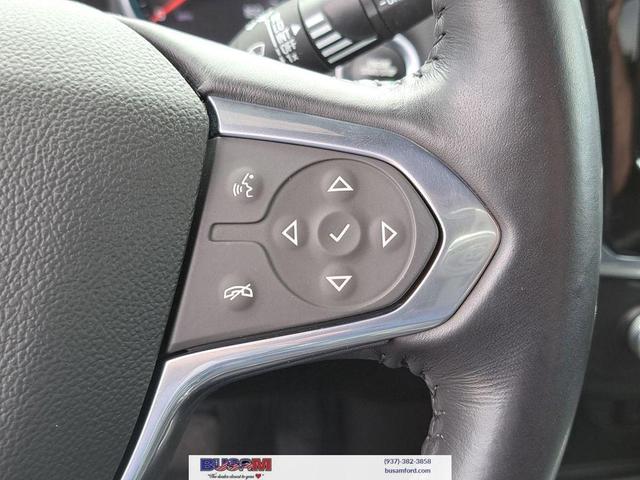 Photo of 2022 Silver Ice Metallic Chevrolet Traverse