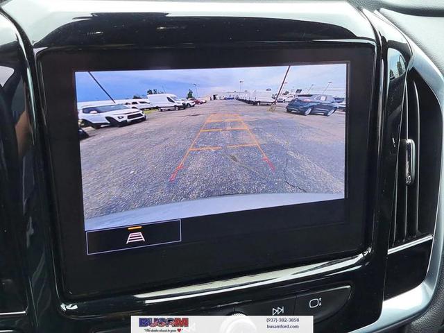 Photo of 2022 Silver Ice Metallic Chevrolet Traverse