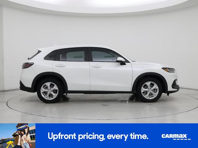 Photo of 2023 White Honda HR-V