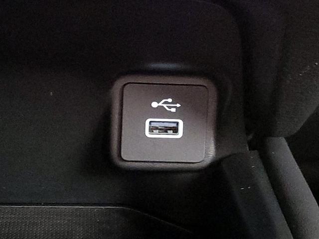 Photo of 2023 White Honda HR-V